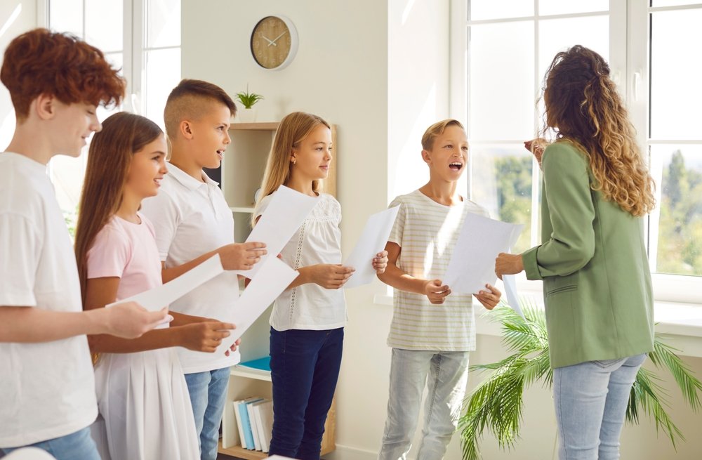 Portrait,Of,A,Young,School,Children,Standing,In,A,Circle